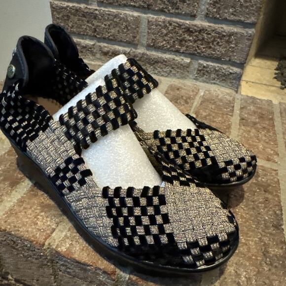 New Bernie Mev Lulia Wedge Mary Jane Shoes Size 39 EU US8 Bronze/Black Velvet - Picture 3 of 12